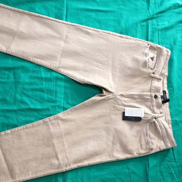 Guess Jeans - Picture 3 of 6